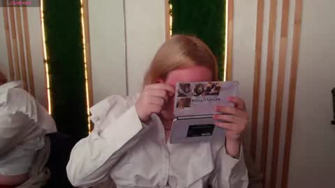 Snapshot of amanda_butlerr chatting on 06-26-26, 02:43 Hi im Amanda online show from 06-26-26, 02:43
