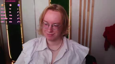 Snapshot of amanda_butlerr chatting on 07-02-26, 01:50 Hi im Amanda online show from 07-02-26, 01:50