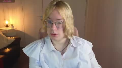 Snapshot of amanda_butlerr chatting on 07-05-26, 08:32 Hi im Amanda online show from 07-05-26, 08:32