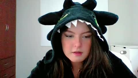 Snapshot of amanda_callum_ chatting on 12-21-25, 02:08 Katha online show from 12-21-25, 02:08