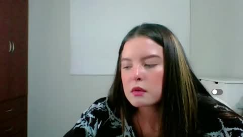 Snapshot of amanda_callum_ chatting on 01-10-26, 03:30 Katha online show from 01-10-26, 03:30
