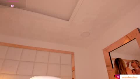 Snapshot of amanda_colin chatting on 05-03-26, 05:41 Amanda online show from 05-03-26, 05:41