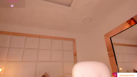 Snapshot of amanda_colin chatting on 05-11-26, 05:43 Amanda online show from 05-11-26, 05:43