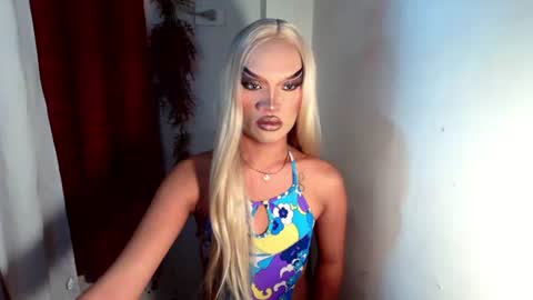 Amanda online show from 10-19-25, 12:06