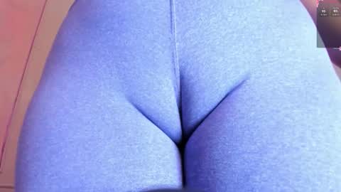 Amanda Marcuzzi  online show from 09-28-25, 12:32