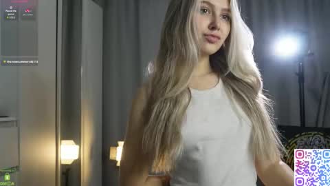 Snapshot of amanda_sayhey chatting on 11-07-25, 07:47 online show from 11-07-25, 07:47