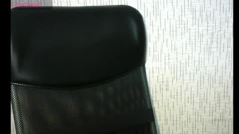 Snapshot of amanda_sherr chatting on 12-21-24, 01:21 Amanda online show from 12-21-24, 01:21