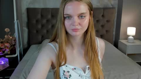 Snapshot of amanda_stele chatting on 09-24-25, 02:15 Amanda online show from 09-24-25, 02:15