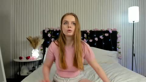 Snapshot of amanda_stele chatting on 10-15-25, 02:55 Amanda online show from 10-15-25, 02:55