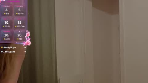 Snapshot of amanda_style chatting on 01-11-26, 05:40 amanda_style online show from 01-11-26, 05:40