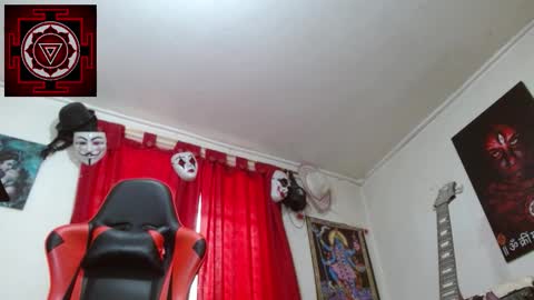 Snapshot of amanda_valeska chatting on 09-23-25, 05:27 Amanda Valeska online show from 09-23-25, 05:27