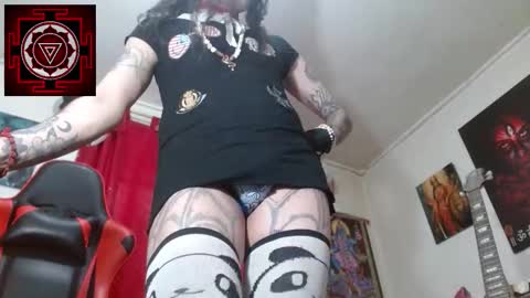 Snapshot of amanda_valeska chatting on 11-10-25, 06:29 Amanda Valeska online show from 11-10-25, 06:29