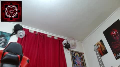 Snapshot of amanda_valeska chatting on 11-26-25, 04:30 Amanda Valeska online show from 11-26-25, 04:30