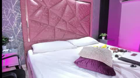 Amanda cruz online show from 03-14-26, 12:28