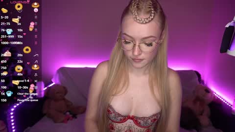 Amanda online show from 01-05-25, 05:51