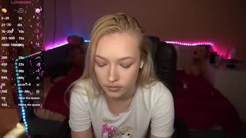 Amanda online show from 10-15-25, 08:14