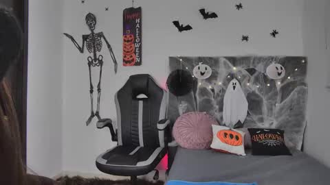 Amanda online show from 10-07-25, 05:48