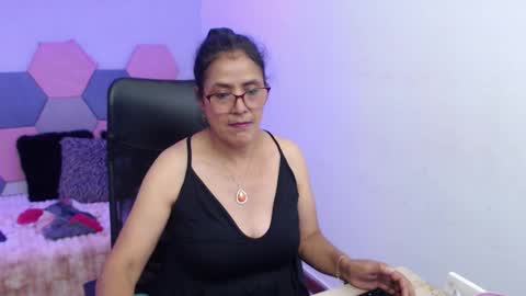 Snapshot of amandapeet chatting on 11-10-25, 08:08 amandapeet online show from 11-10-25, 08:08