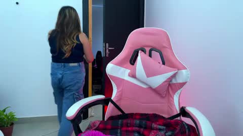 Amandha online show from 05-18-26, 01:17