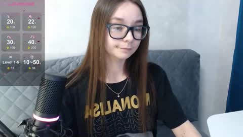 Mila online show from 02-21-25, 02:38