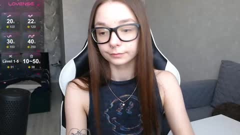 Mila online show from 03-06-25, 11:47