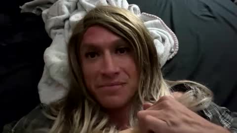 amanuh online show from 10-26-25, 01:06