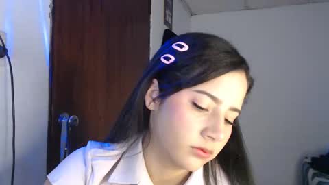 amany_r online show from 10-22-25, 05:19