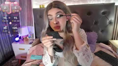 Snapshot of amapola_hs chatting on 09-25-25, 09:51 amapola_hs online show from 09-25-25, 09:51