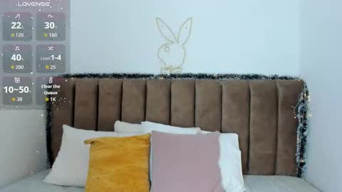 amara18_ online show from 12-21-25, 02:30