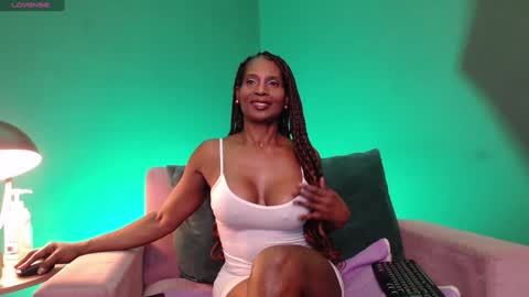 Snapshot of amara_bss_ chatting on 12-17-24, 11:17 luna online show from 12-17-24, 11:17