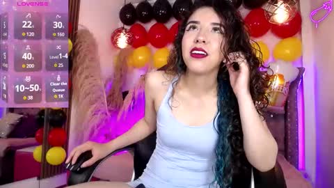 Snapshot of amara_davis1 chatting on 09-22-25, 11:56 amara_davis1 online show from 09-22-25, 11:56