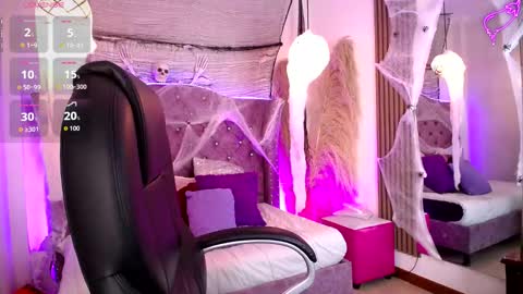 Snapshot of amara_davis1 chatting on 10-16-25, 04:35 amara_davis1 online show from 10-16-25, 04:35