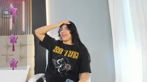 Snapshot of amara_lune chatting on 06-24-26, 02:38 online show from 06-24-26, 02:38