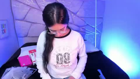 amara velle  online show from 07-06-26, 12:57
