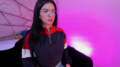 amara velle  online show from 07-13-26, 01:03