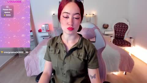 amaraa_couper1 online show from 10-22-25, 03:07