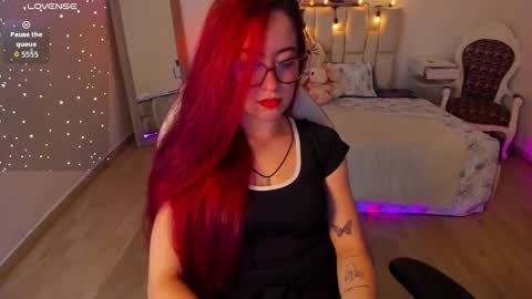 amaraa_couper1 online show from 11-18-25, 03:12