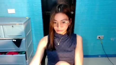 BELLA online show from 04-23-26, 05:48