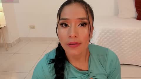 Snapshot of amaraht_ chatting on 02-07-25, 01:15 Amara online show from 02-07-25, 01:15