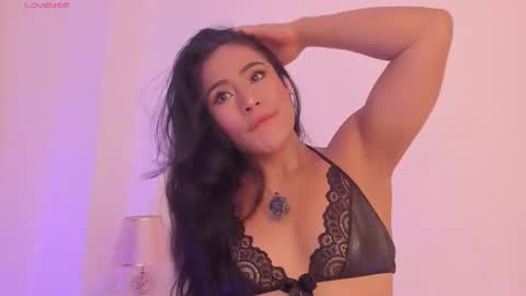 Snapshot of amaraht_ chatting on 11-03-25, 04:25 Amara online show from 11-03-25, 04:25