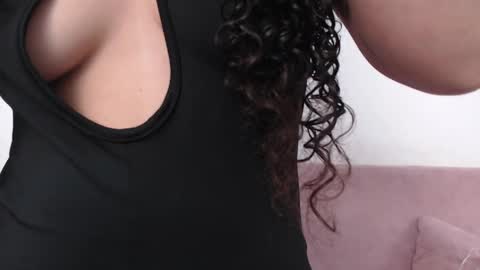 Snapshot of amaranta_f00x chatting on 04-25-26, 12:41 Amaranta online show from 04-25-26, 12:41