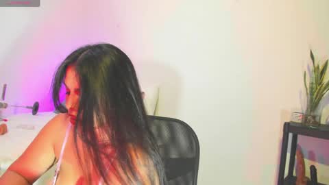 Amarantha online show from 04-15-26, 12:17