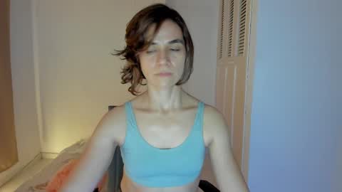 Snapshot of amaranthaajames chatting on 02-18-25, 01:10 Amarantha online show from 02-18-25, 01:10