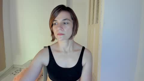 Snapshot of amaranthaajames chatting on 03-11-25, 01:16 Amarantha online show from 03-11-25, 01:16