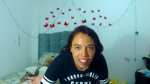 Amara Julia online show from 01-30-25, 01:11