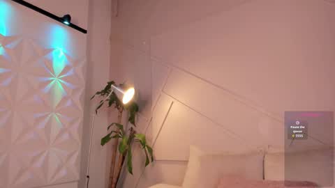    online show from 03-28-26, 07:57