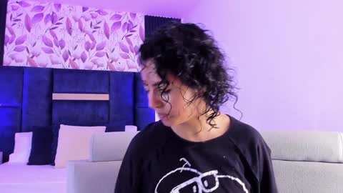 Emily online show from 02-04-25, 10:43