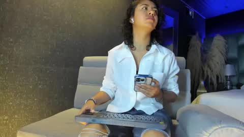 Emily online show from 10-08-25, 11:19