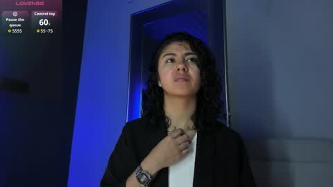 Emily online show from 11-08-25, 11:43