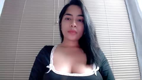 Snapshot of amariahholly chatting on 12-14-25, 05:07 Amariah Holly online show from 12-14-25, 05:07